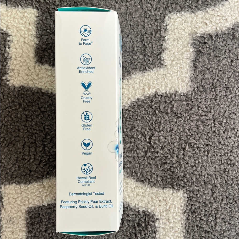 Coola Mineral Body Sunscreen 50 SPF - Picture 4 of 5